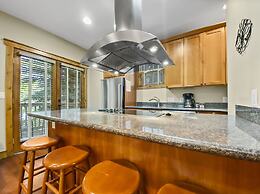 Ridge Street Chalet B 2 Bedroom Townhouse by RedAwning