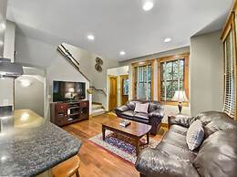 Ridge Street Chalet B 2 Bedroom Townhouse by RedAwning