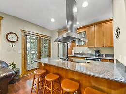 Ridge Street Chalet B 2 Bedroom Townhouse by RedAwning