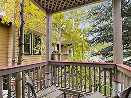 Ridge Street Chalet B 2 Bedroom Townhouse by RedAwning