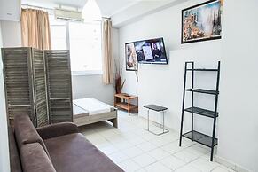 Cozy and Comfy Central Athens Apt.