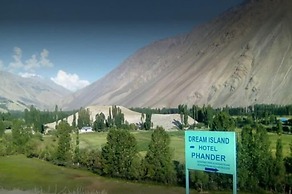 Dream Island Hotel Phander