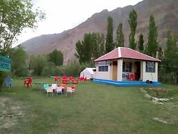 Dream Island Hotel Phander