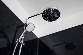 Contemporary Home in Friendly Easton - Free Parking