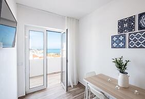 Oceanic Rainbow Apartment-Albufeira
