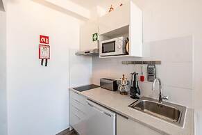 Oceanic Rainbow Apartment-Albufeira