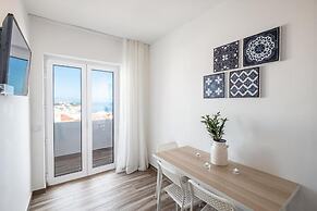 Oceanic Rainbow Apartment-Albufeira