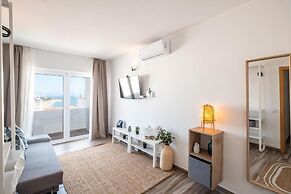 Oceanic Rainbow Apartment-Albufeira