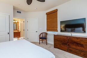 Pili Mai 5d 3 Bedroom Condo by RedAwning