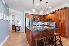Pili Mai 5d 3 Bedroom Condo by RedAwning