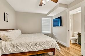 View Topia Vacation Home at Chateau Mountain with Pool and Tub by RedA