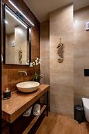 Triple A - Kolokotroni 62