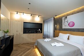 Triple A - Kolokotroni 62