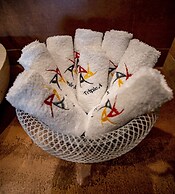 Triple A - Kolokotroni 62