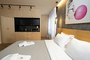 Triple A - Kolokotroni 62