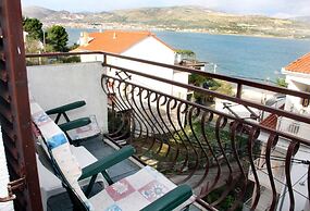 Beautiful Apartment With Sea View, Trogir, Croatia