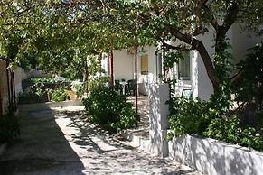 Beautiful Apartment With Sea View, Trogir, Croatia