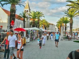 Beautiful Apartment With Sea View, Trogir, Croatia