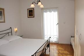 Beautiful Apartment With Sea View, Trogir, Croatia