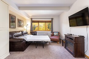 5087 Gateway Home by RedAwning