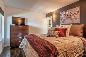 DELUXE SLOPESIDE Condo with 4th FLOOR VIEWS, Elevator and Underground 