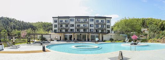 Paradise hotspring hotel