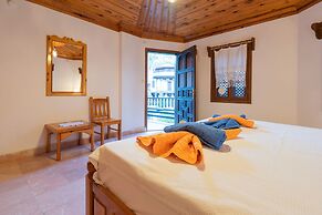 Liya Boutique Hotel & Suites