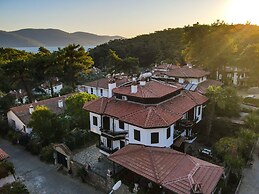 Liya Boutique Hotel & Suites