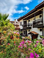 Liya Boutique Hotel & Suites