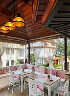 Liya Boutique Hotel & Suites