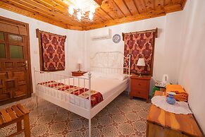 Liya Boutique Hotel & Suites