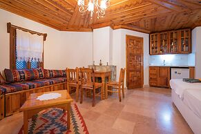 Liya Boutique Hotel & Suites