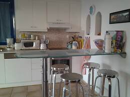 A Cosy House Nearby The Sea