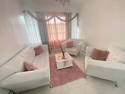 Monumental Area, Lovely Comfortable Apartment Specially for you