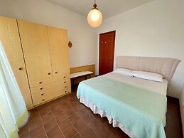 Flat a few Steps From the Beach