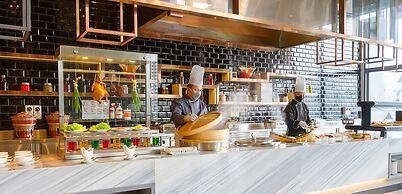 M World Hotel (formerly known as Avante Hotel)