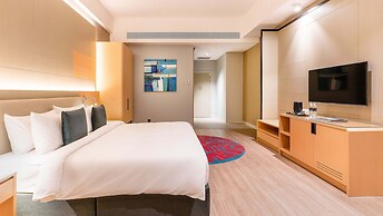 M World Hotel (formerly known as Avante Hotel)