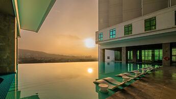 M World Hotel