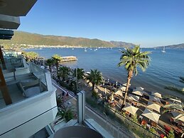 REIS BEACH HOTEL&RESTAURANT