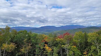 Stunning Mountain Retreat in Campton, Perfect for Skiing and Year-Roun