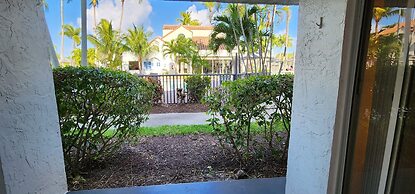 Dharma Home Suites Dania Beach at Sheridan Ocean Club