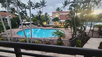 Dharma Home Suites Dania Beach at Sheridan Ocean Club