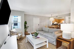 Dharma Home Suites Dania Beach at Sheridan Ocean Club