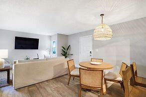 Dharma Home Suites Dania Beach at Sheridan Ocean Club
