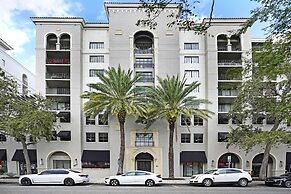 Dharma Home Suites Coral Gables at Gables Grand Plaza