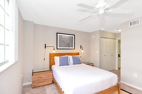 Dharma Home Suites Coral Gables at Gables Grand Plaza