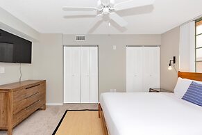 Dharma Home Suites Coral Gables at Gables Grand Plaza