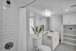 Dharma Home Suites Coral Gables at Gables Grand Plaza