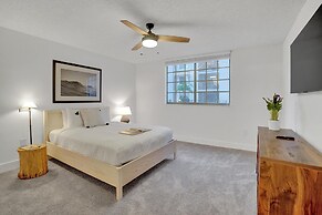 Dharma Home Suites Coral Gables at Gables Grand Plaza