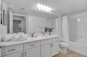 Dharma Home Suites Coral Gables at Gables Grand Plaza